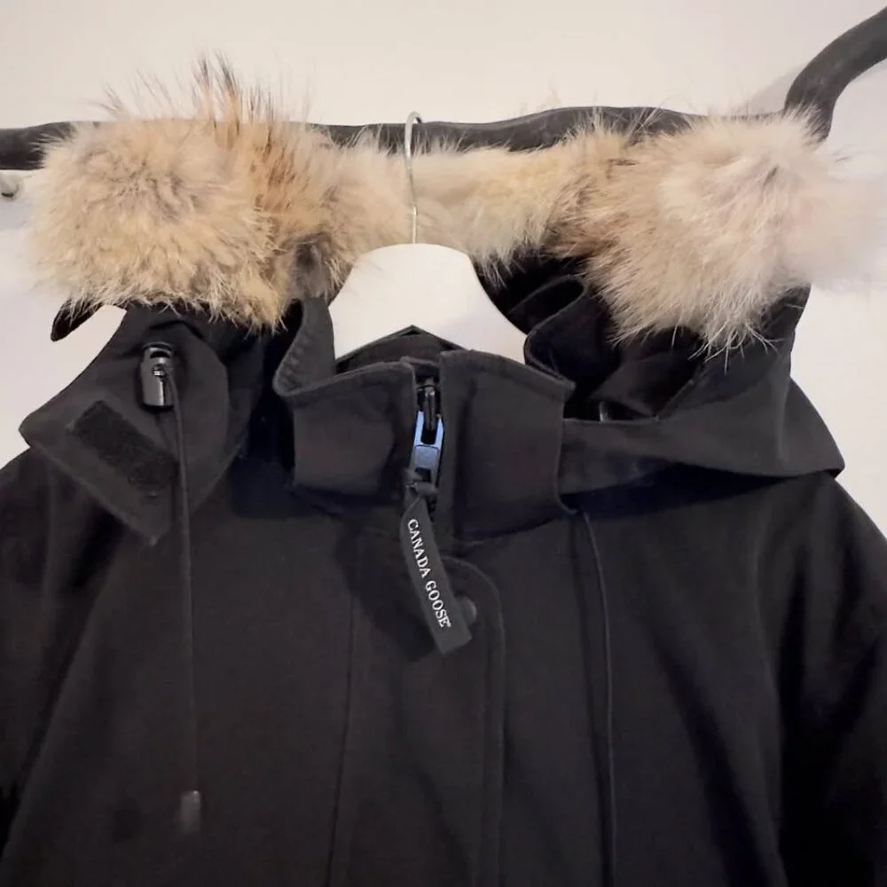 Canada Goose Original Trillium Parka – Women's Medium – Black - Picture 3 of 11